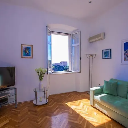 Minceta Old Town Apartament